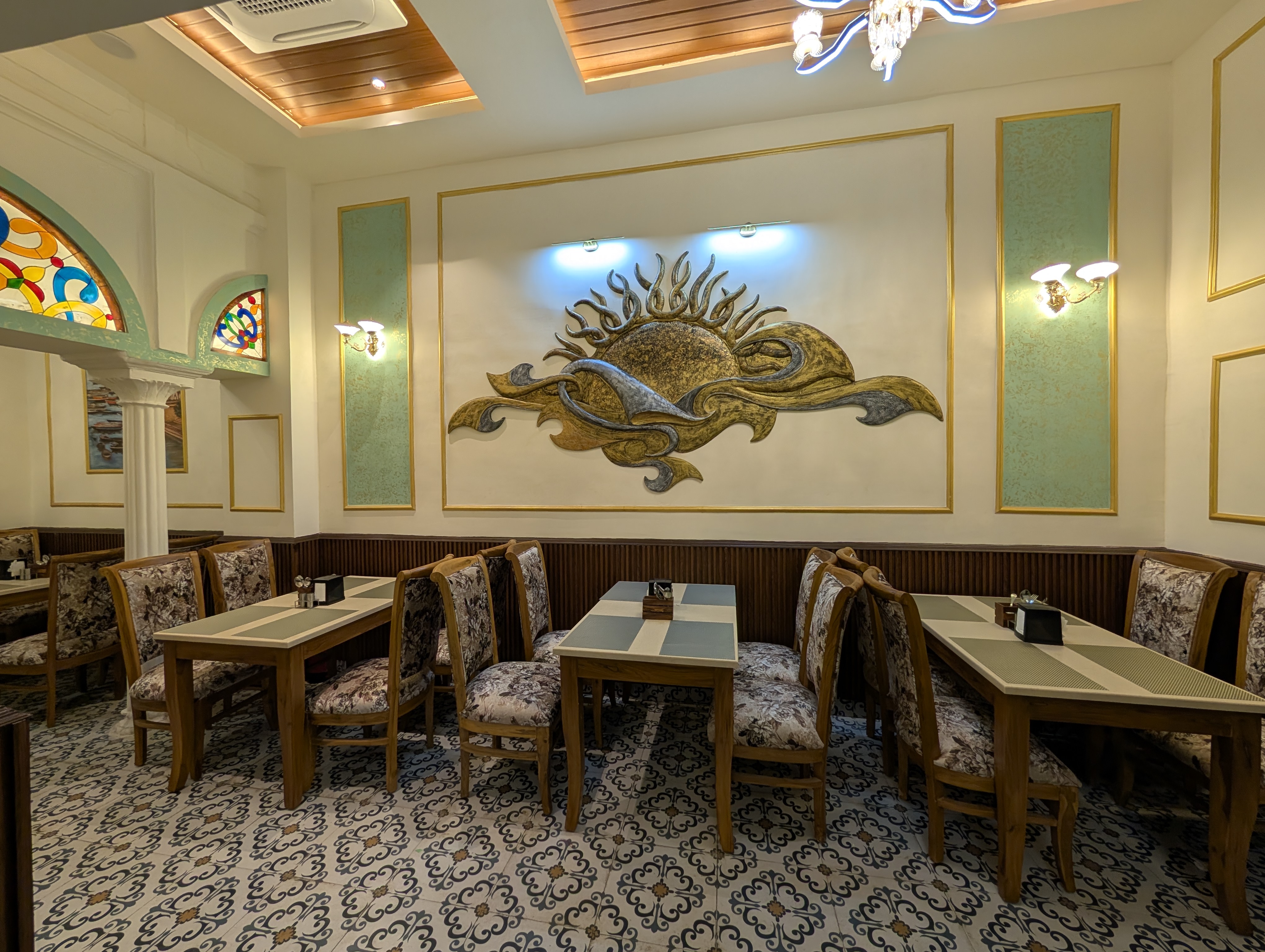 Vedanta Varanasi dining